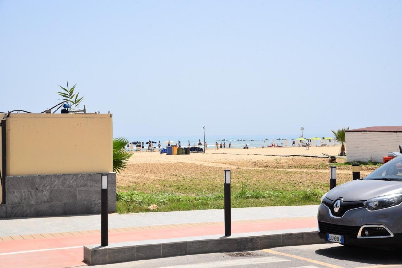 Perla Marina Apartment Порто Емпедокле Екстериор снимка